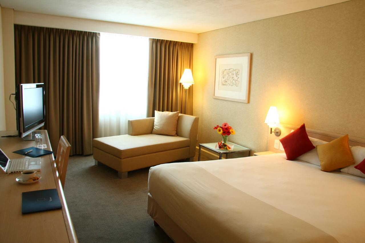 Novotel Mexico City Santa Fe Buitenkant foto